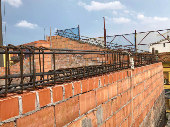 Via Bobbio (PR) Realizzazione cordoli tetto