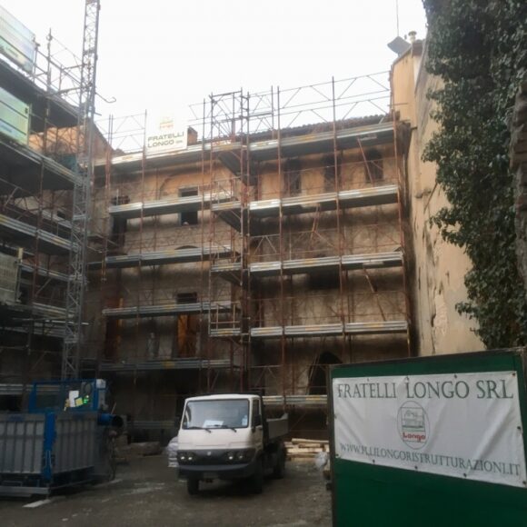 Piazzale S. Maddalena (PR) Demolizione del tetto