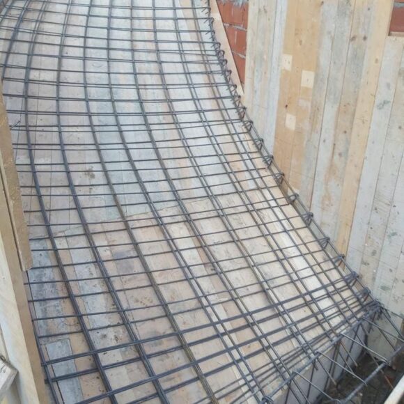 Via Bianchi (PR) Realizzazione di scala curva