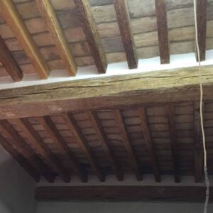 Via Imbriani (PR) Sabbiatura di soffitto all’emiliana