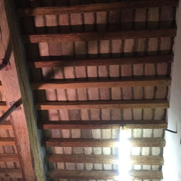 Via Imbriani (PR) Sabbiatura di soffitto all’emiliana