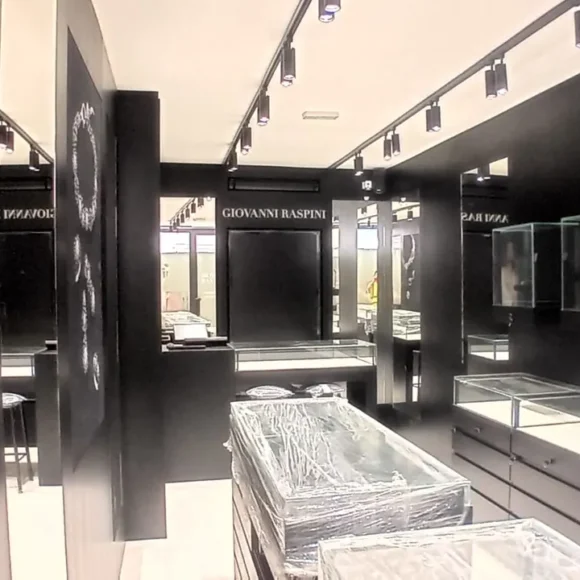Boutique Giovanni Raspini (PC)