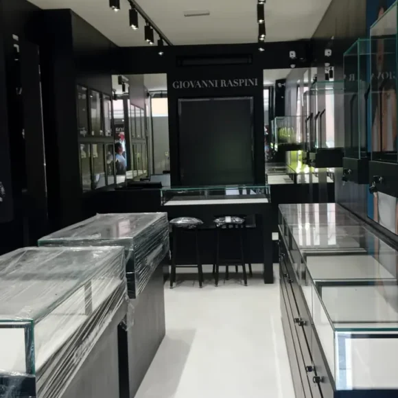 Boutique Giovanni Raspini (PC)