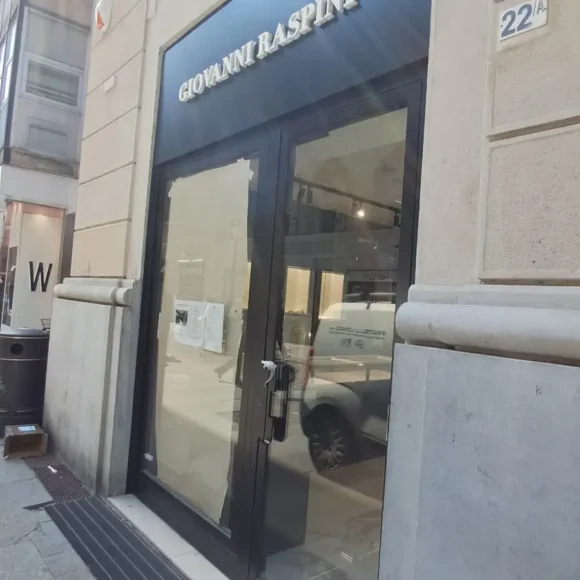Boutique Giovanni Raspini (PR)