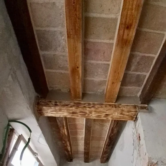 Via agli Ospizi Civili n3 (PR) Sabbiatura di soffitti