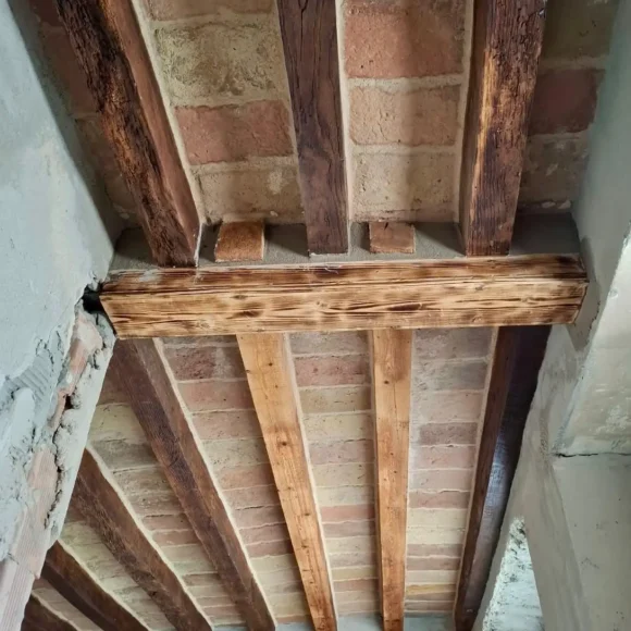 Via agli Ospizi Civili n3 (PR) Sabbiatura di soffitti