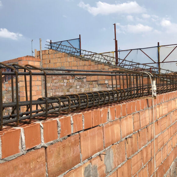 Via Bobbio (PR) Realizzazione cordoli tetto